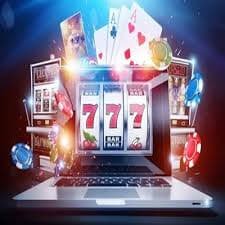 Tampilan aplikasi Toge88 di smartphone Android dan iOS untuk taruhan dan game online